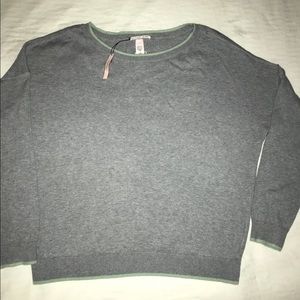 NWT vs sleep sweater